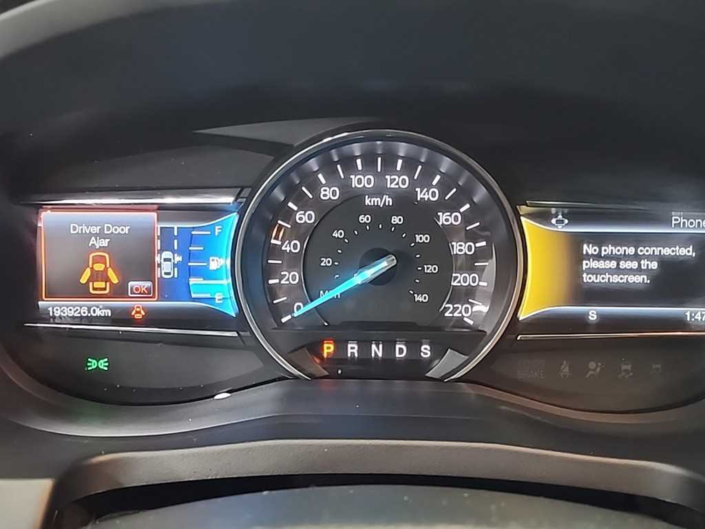 Ford Explorer - Vista 6