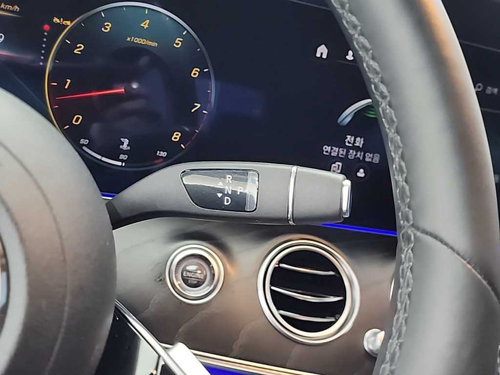 Mercedes Benz E class - Vista 9