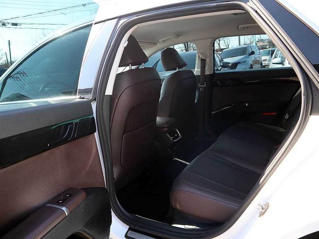 HYUNDAI Grandeur - Vista 7