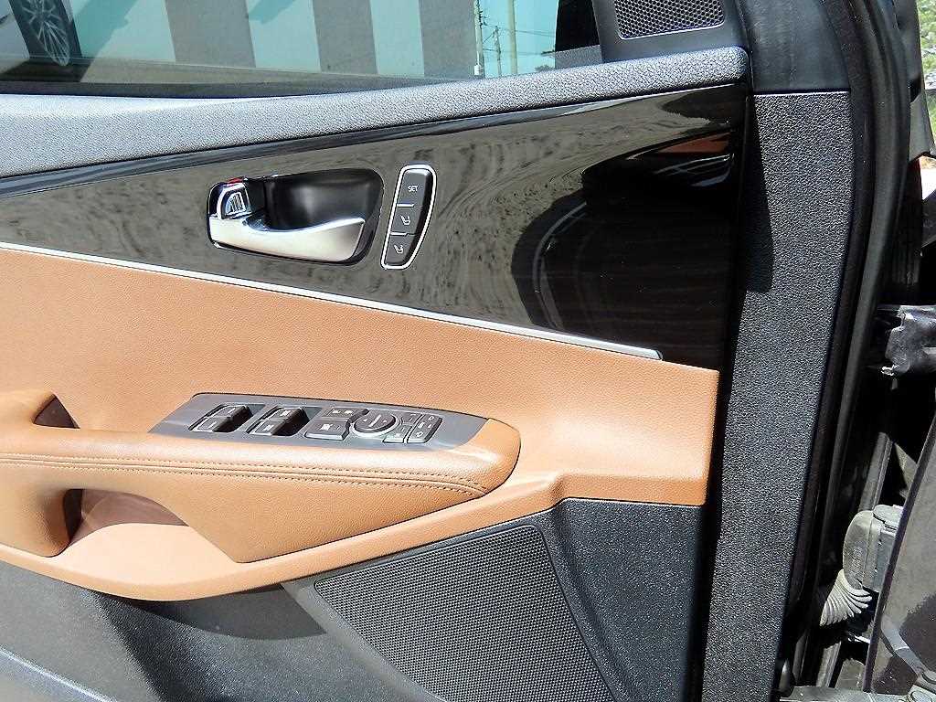 KIA Sorento - Vista 11