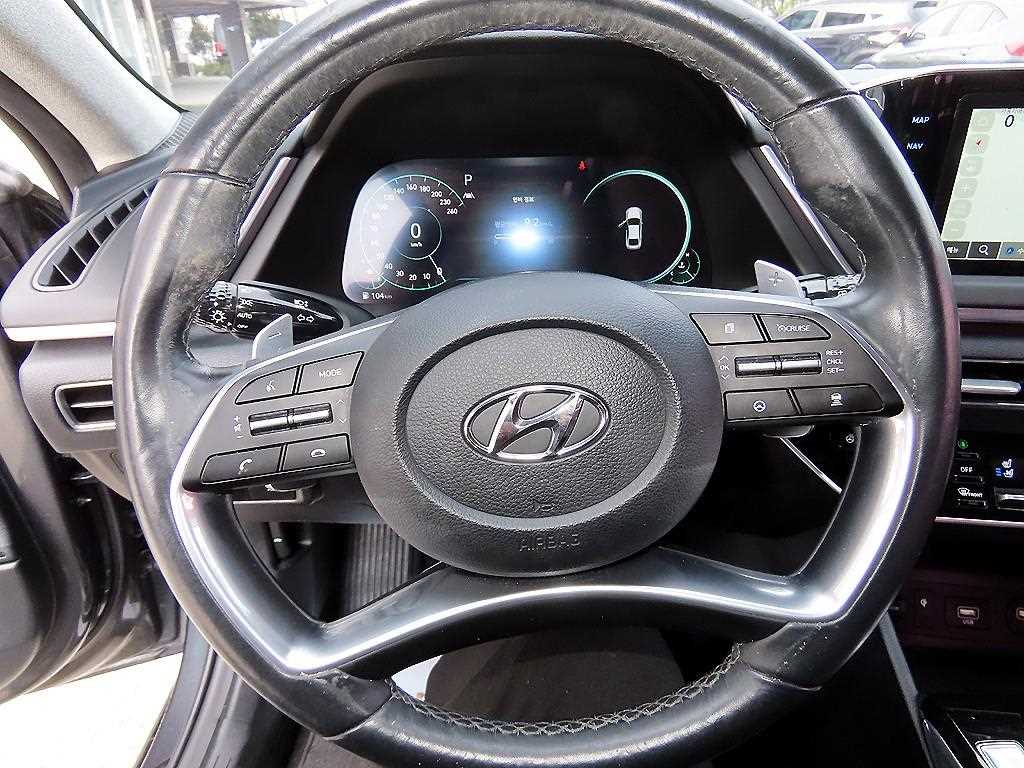 HYUNDAI Sonata - Vista 8