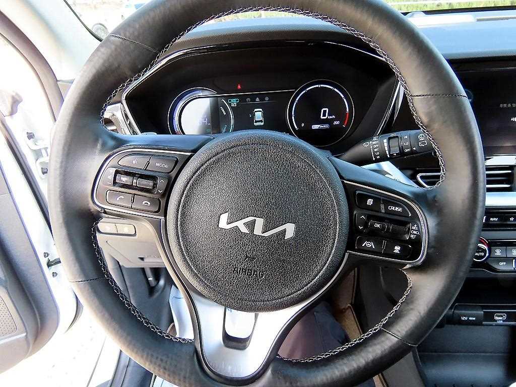 KIA Niro - Vista 8