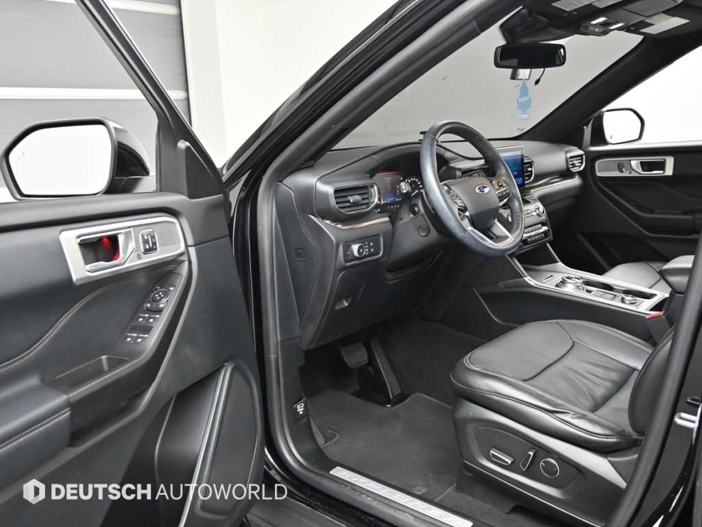 Ford Explorer - Vista 11