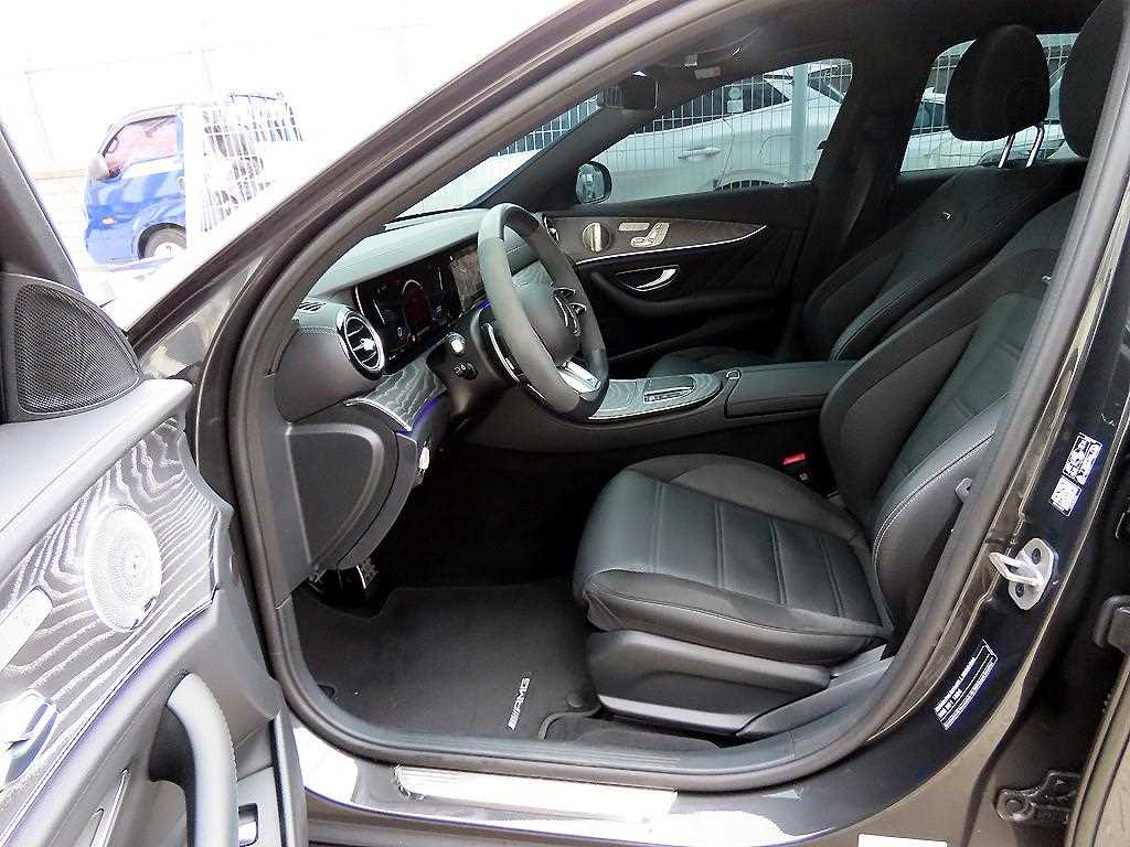 Mercedes Benz E class - Vista 5