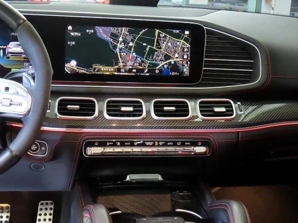 Mercedes Benz GLE Class - Vista 10