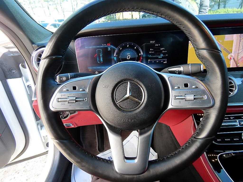 Mercedes Benz CLS Class - Vista 8