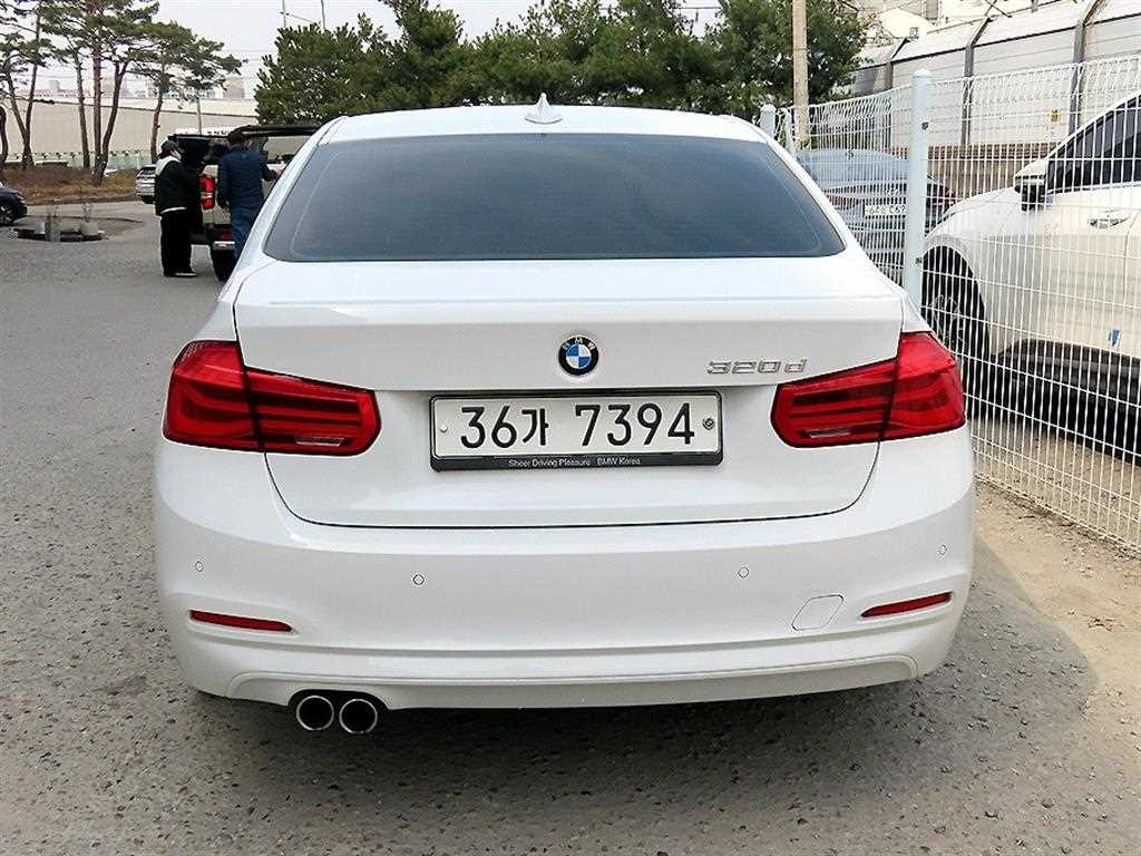 BMW 3 series - Vista 4