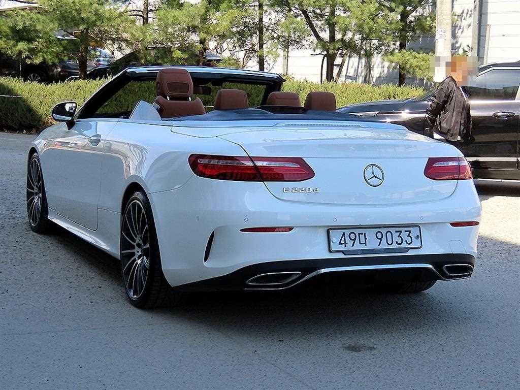 Mercedes Benz E class - Vista 7