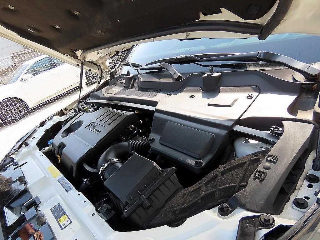 Land Rover Discovery Sports 2018 Blanco - Importación desde Corea - HF Imports Iquique - Foto 18