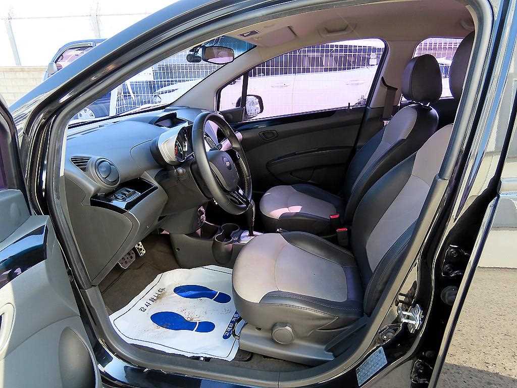 Chevrolet Spark - Vista 5