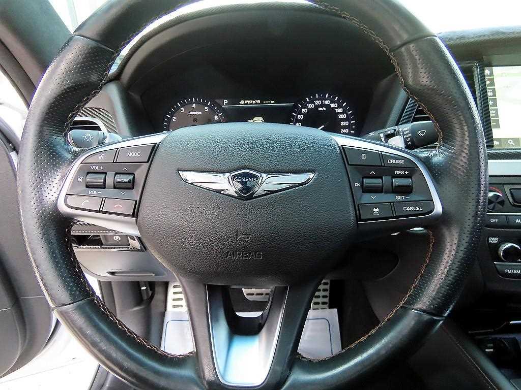 Genesis G80 - Vista 8