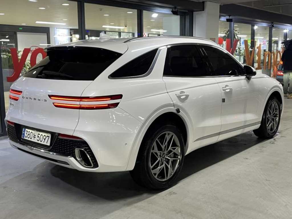 Genesis GV70 - Vista 4