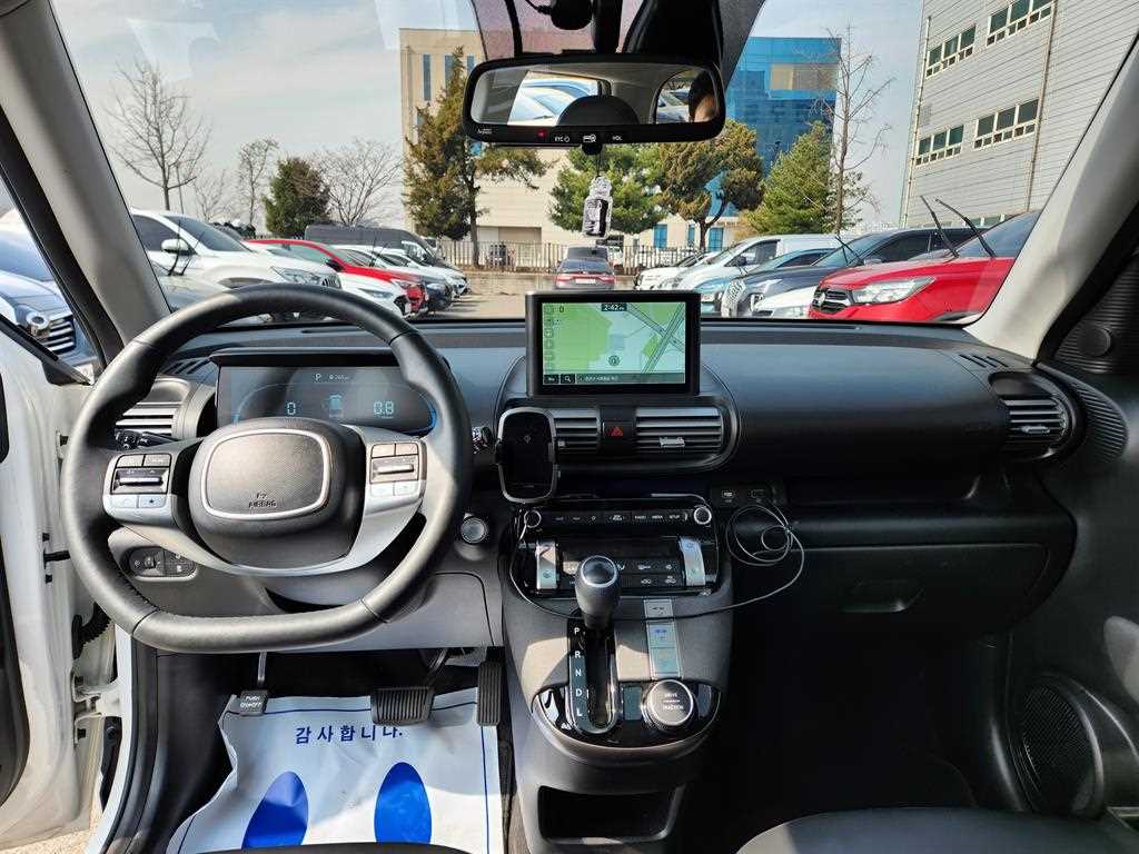 HYUNDAI Casper - Vista 8