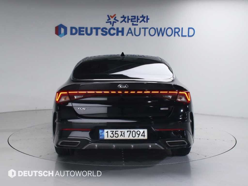 KIA K5 - Vista 4