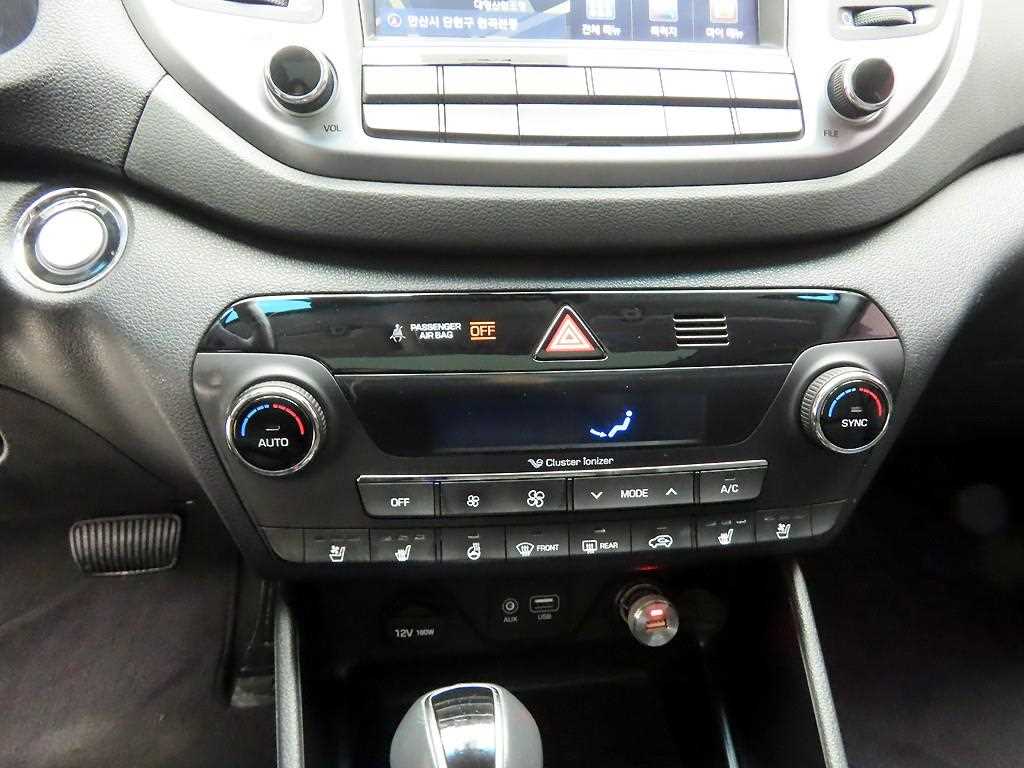 HYUNDAI Tucson - Vista 10