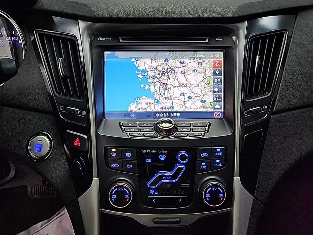 HYUNDAI Sonata - Vista 10