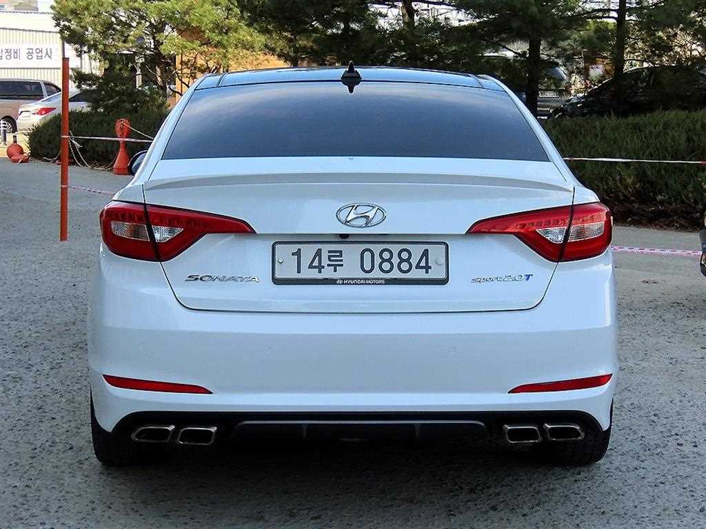 HYUNDAI Sonata - Vista 4