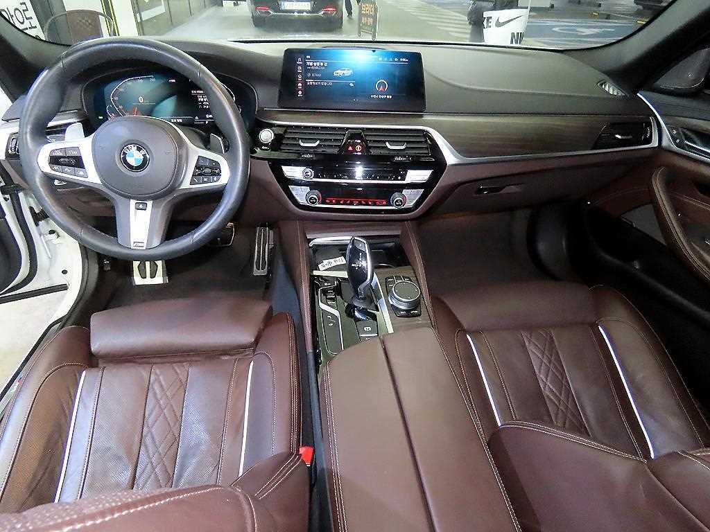 BMW 5 Series - Vista 10
