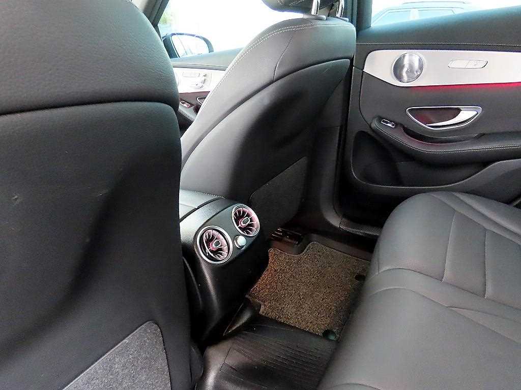 Mercedes Benz GLC Class 2021 Negro - Importación desde Corea - HF Imports Iquique - Foto 14