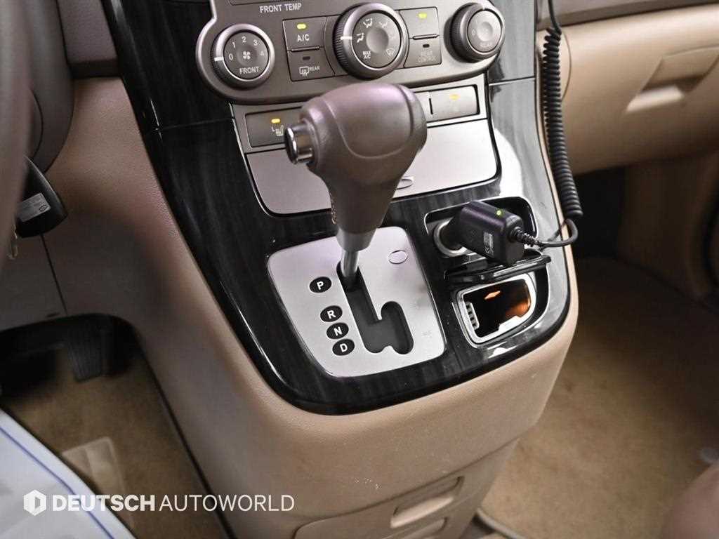 KIA Carnival - Vista 9