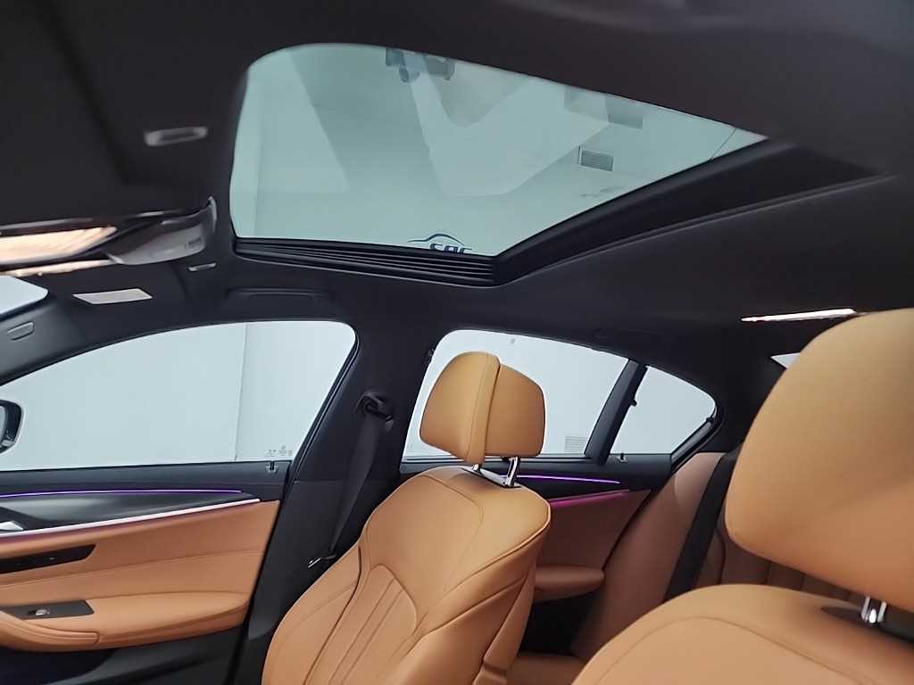 BMW 5 Series 2023 Negro - Importación desde Corea - HF Imports Iquique - Foto 14