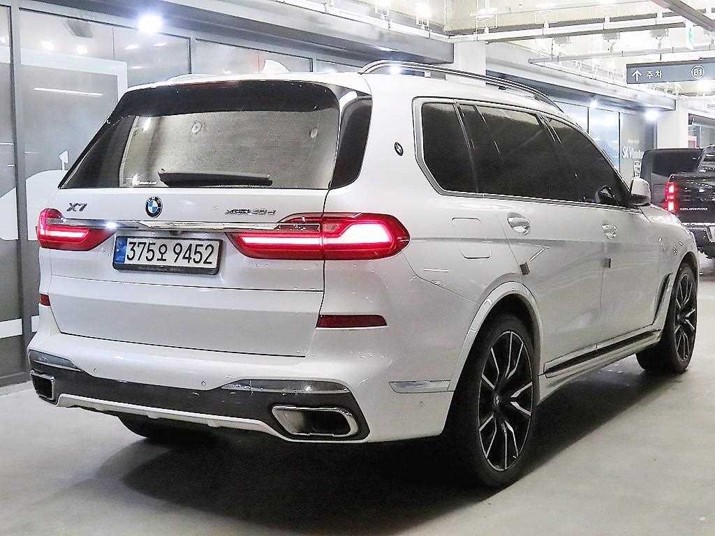 BMW X7 - Vista 4