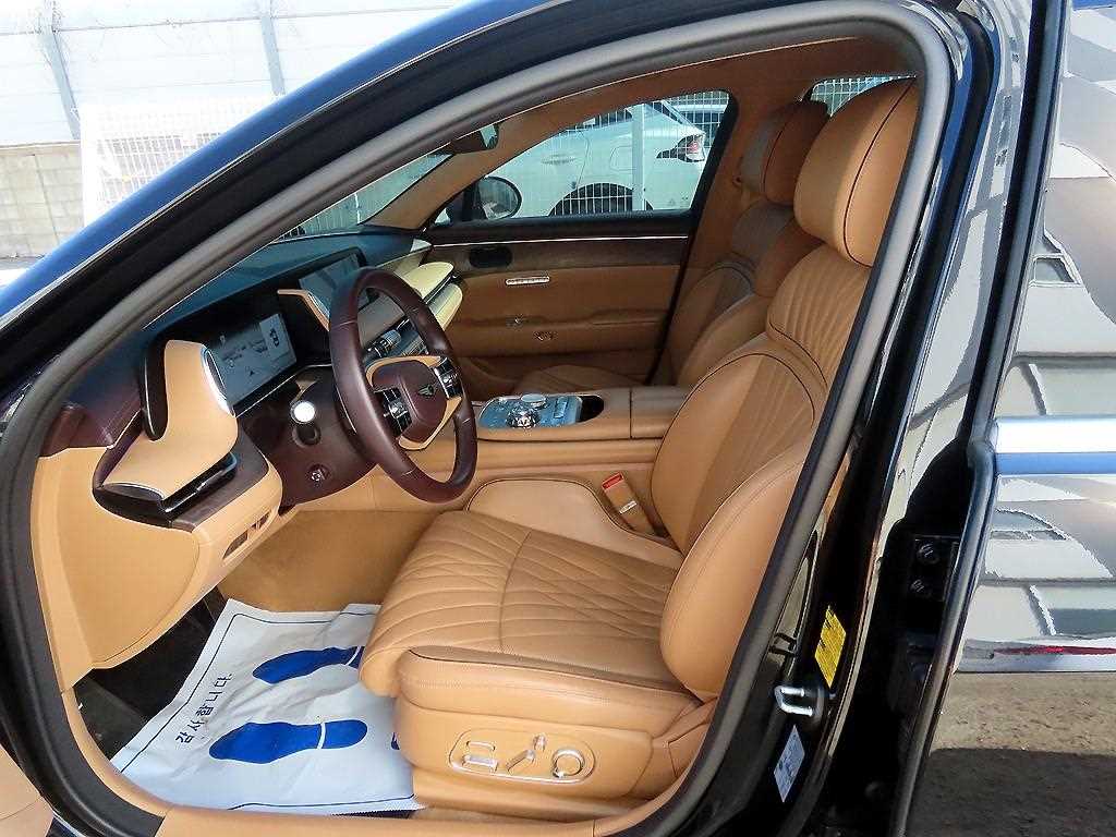 Genesis G90 - Vista 5