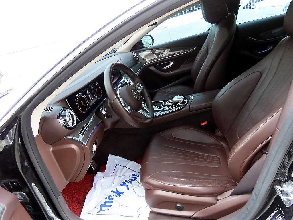 Mercedes Benz CLS Class - Vista 5