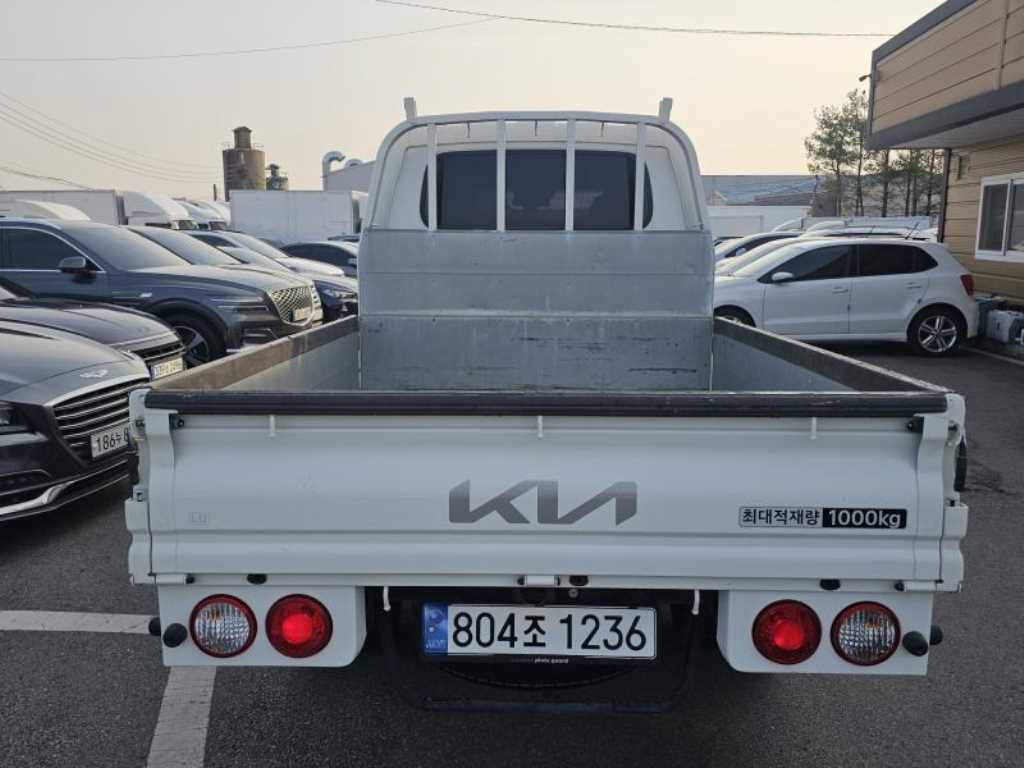 Small Truck Cargo (small) - Vista 4
