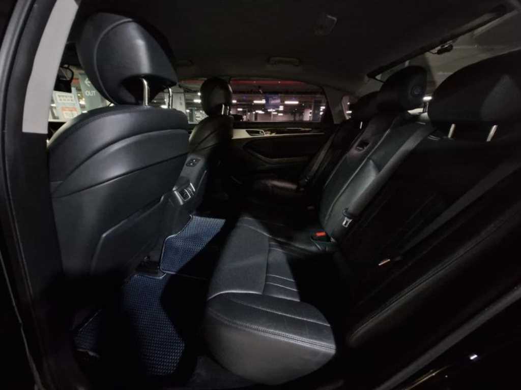 Genesis G80 - Vista 7