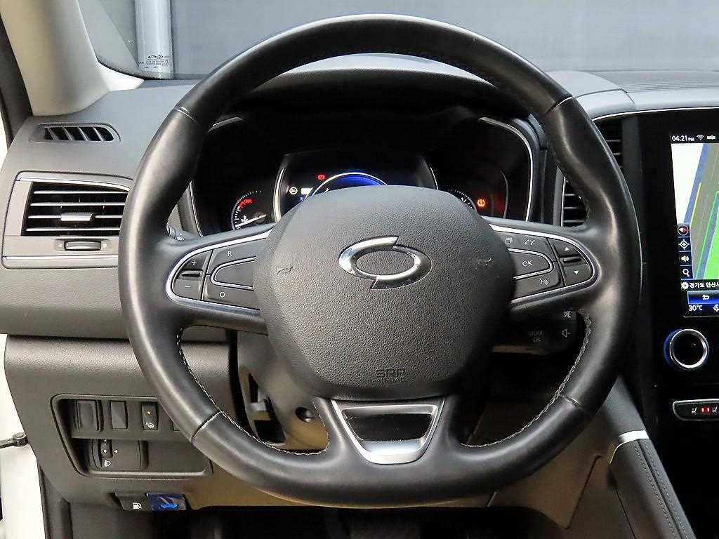 SAMSUNG QM6 - Vista 9