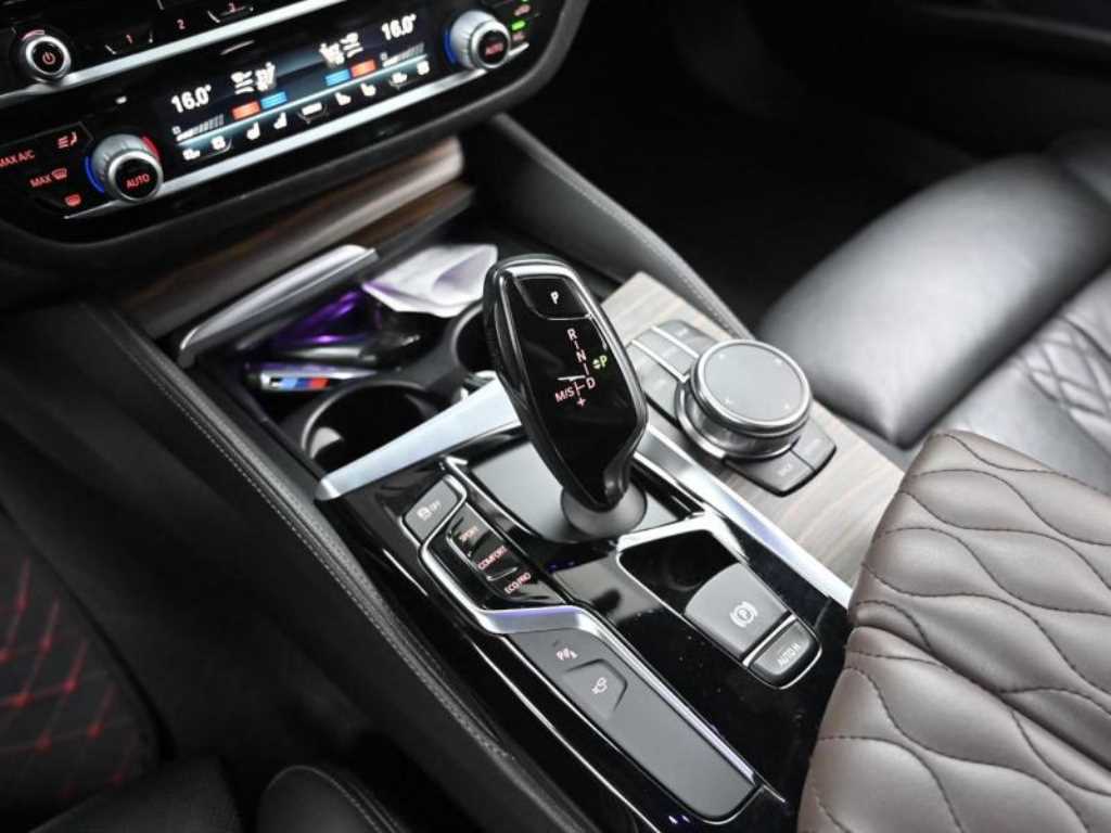 BMW 5 Series - Vista 9