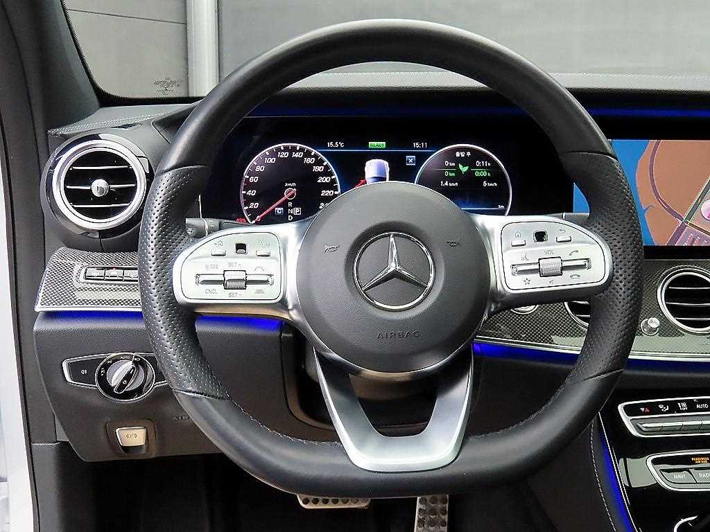 Mercedes Benz E class - Vista 9