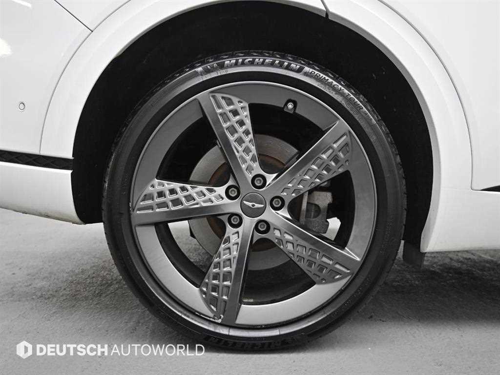 Genesis GV70 - Vista 5