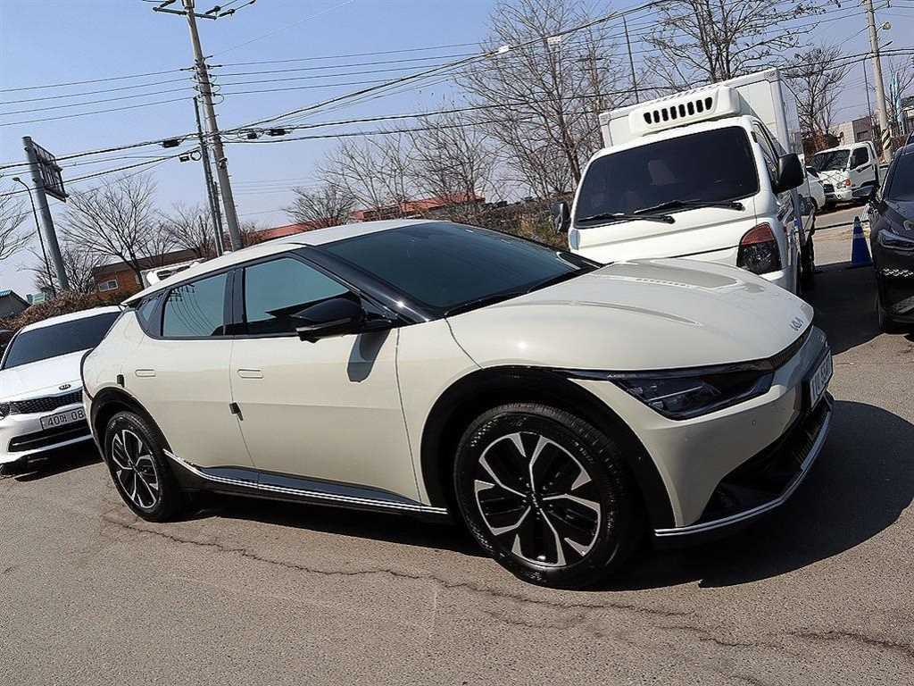 KIA EV6 2023 the color of pearl - Importación desde Corea - HF Imports Iquique - Foto 20
