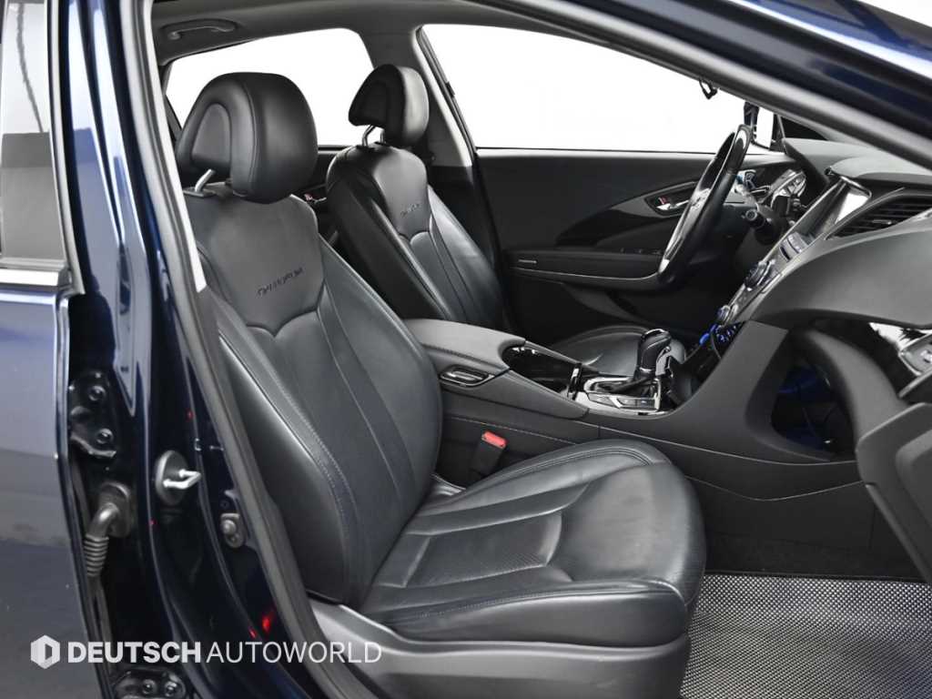 HYUNDAI Grandeur - Vista 10