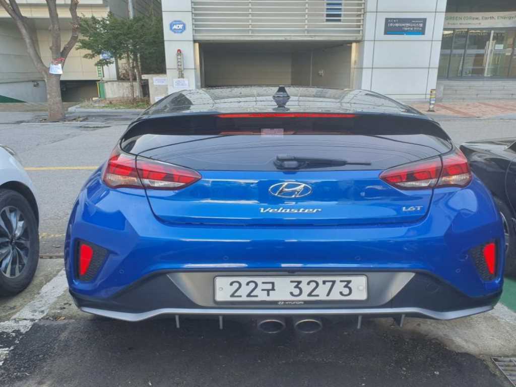HYUNDAI Veloster - Vista 4