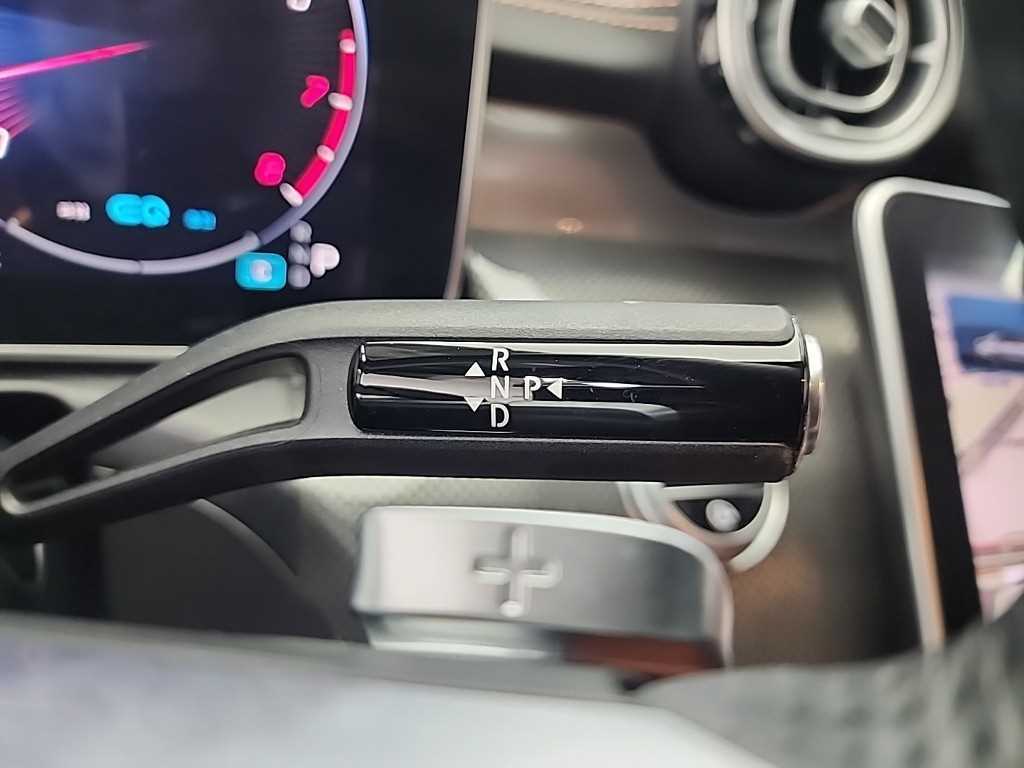 Mercedes Benz C Class - Vista 8