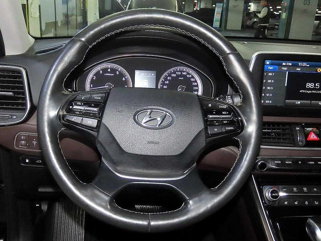 HYUNDAI Grandeur - Vista 8