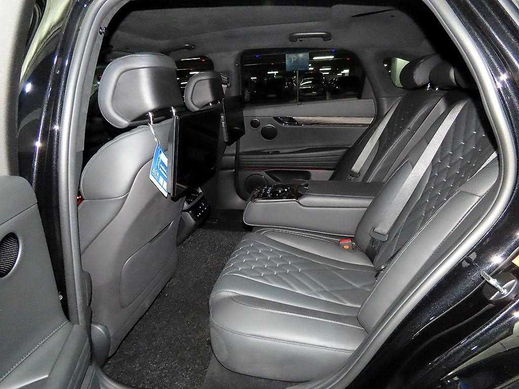 Genesis G80 - Vista 7