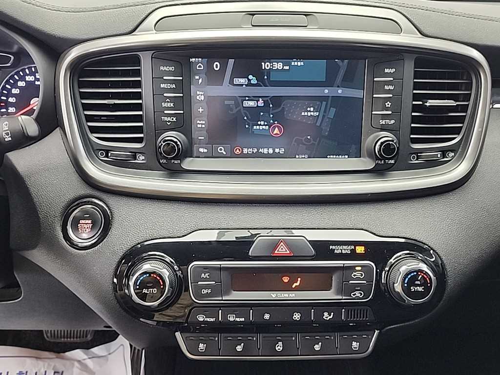 KIA Sorento - Vista 10