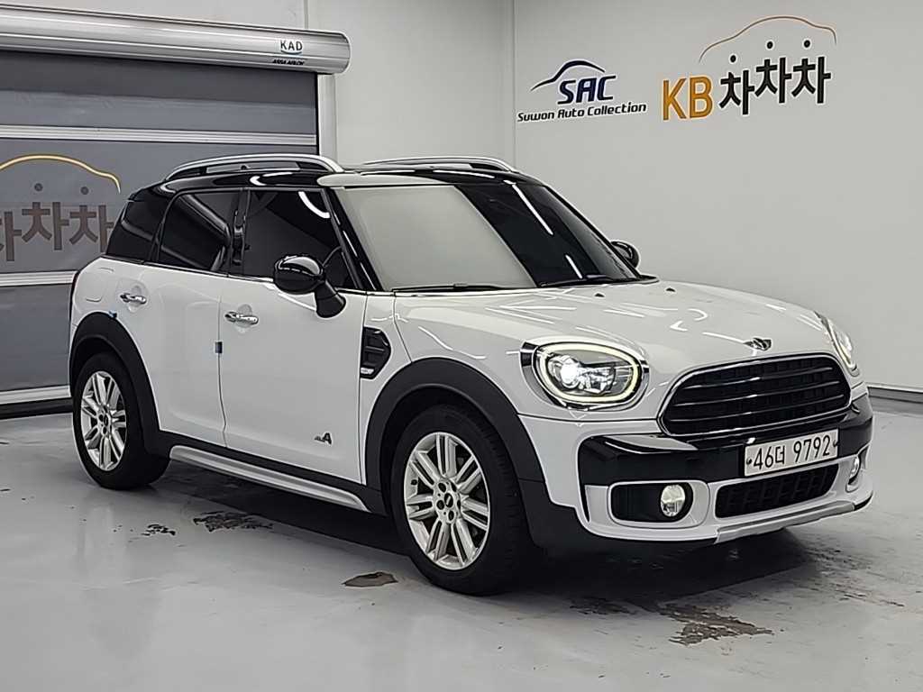 Mini Countryman - Vista 4