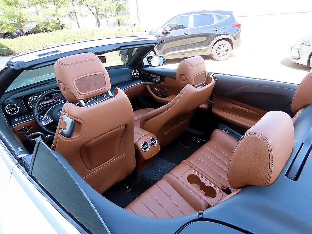 Mercedes Benz E class - Vista 9