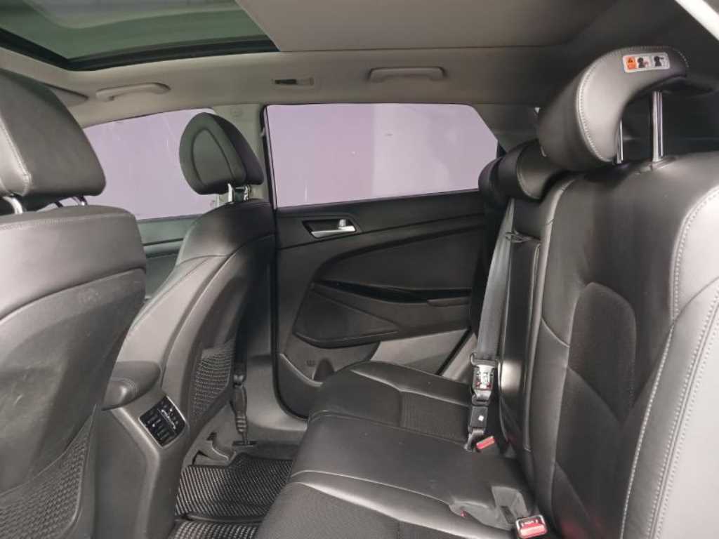 HYUNDAI Tucson - Vista 8