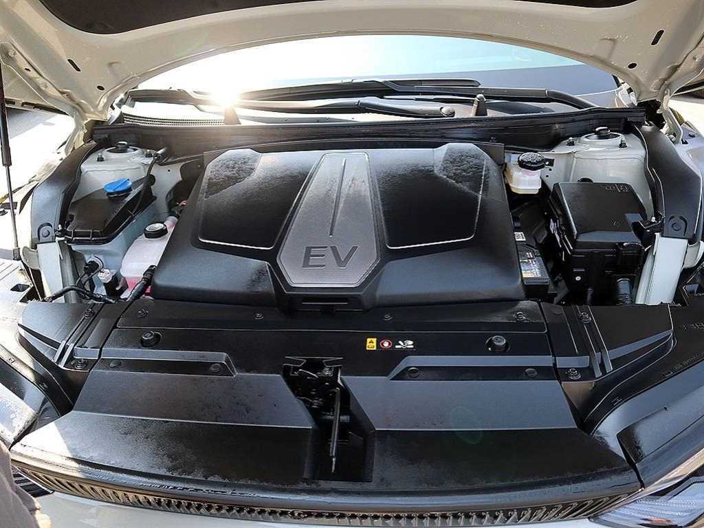 KIA EV6 2023 the color of pearl - Importación desde Corea - HF Imports Iquique - Foto 19