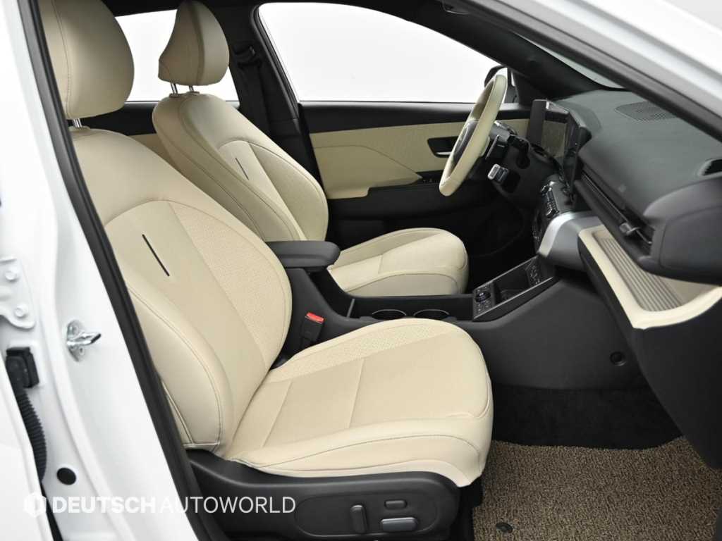 HYUNDAI Kona - Vista 10