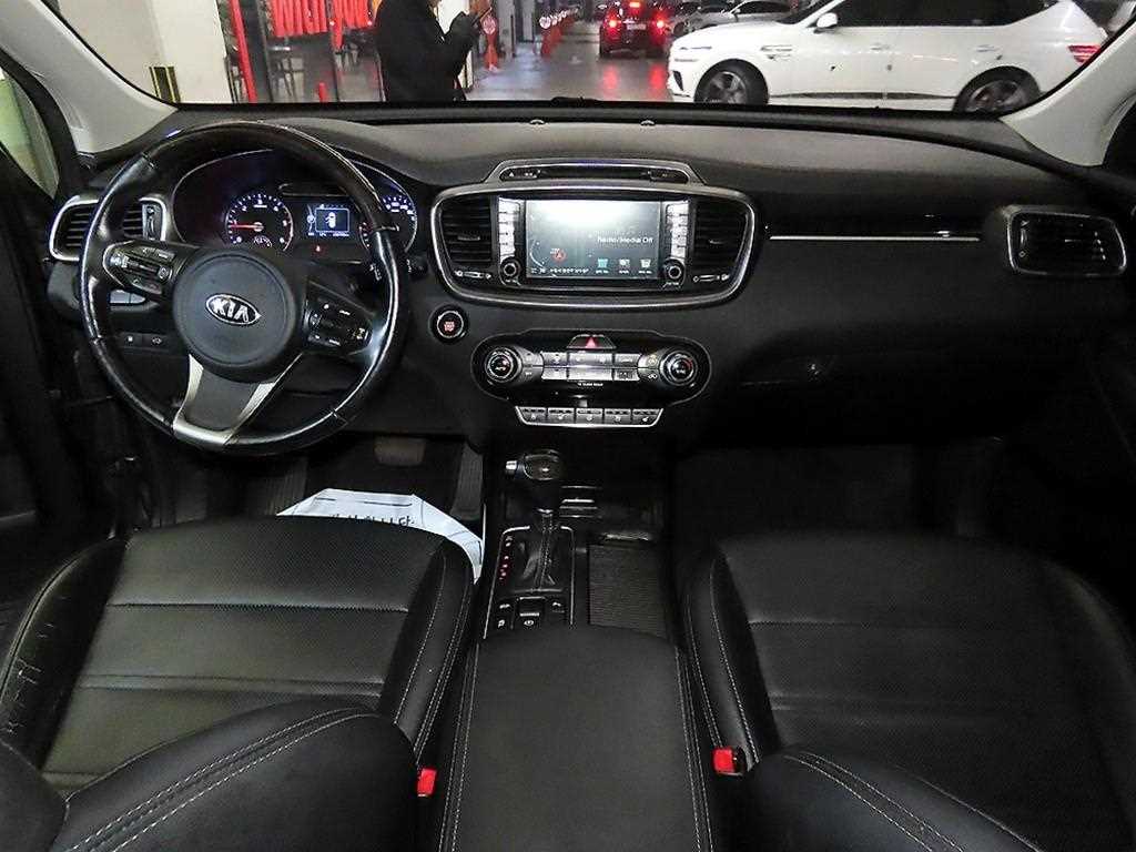 KIA Sorento - Vista 10