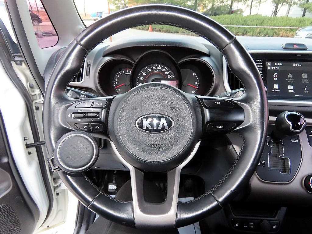 KIA Ray - Vista 8
