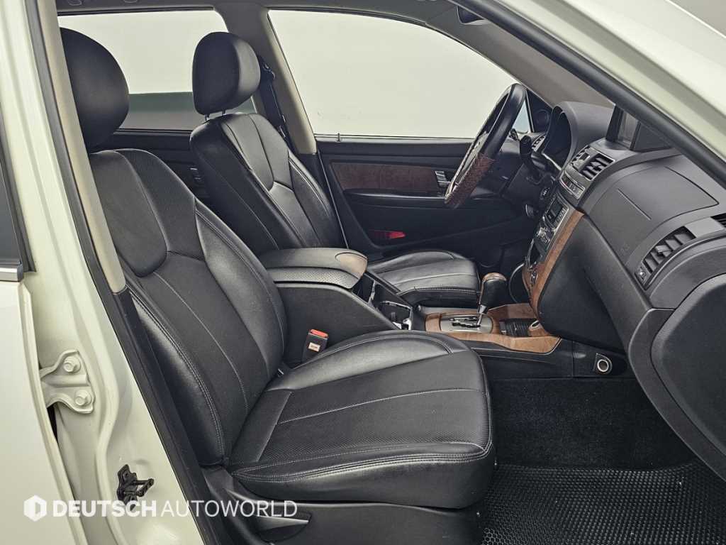 Ssangyong Rexton - Vista 10