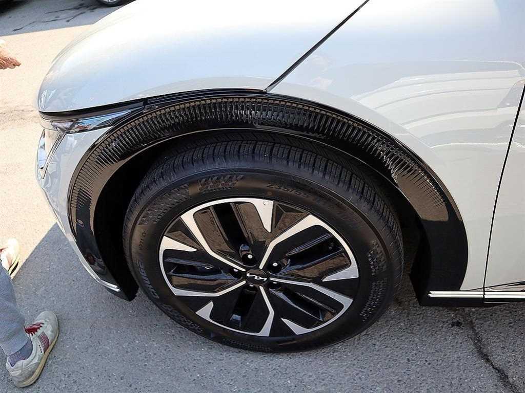 KIA EV6 2023 the color of pearl - Importación desde Corea - HF Imports Iquique - Foto 18